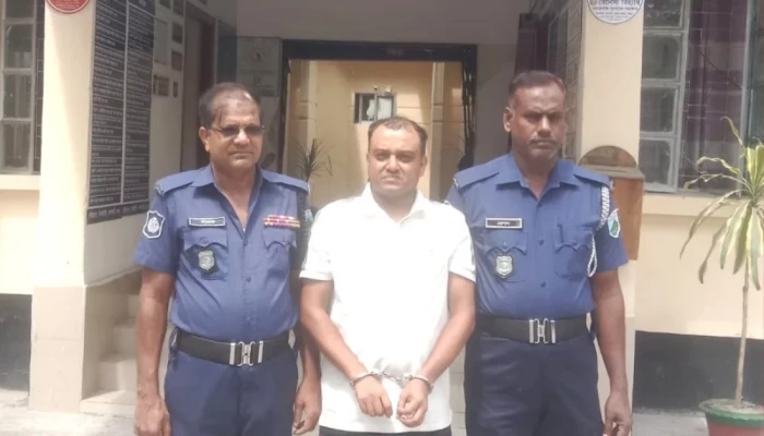বগুড়ায় ১২০০ পিস ই'য়া'বা'সহ ছাত্রদল নেতা গ্রে'প্তা'র