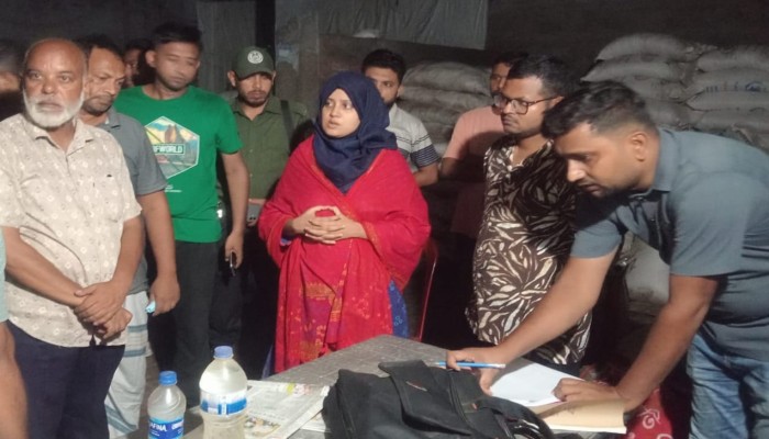 আদমদীঘিতে অবৈধভাবে সার মজুদ ও অতিরিক্ত দামে বিক্রি, ব্যবসায়ীর কারাদণ্ড-জরিমানা