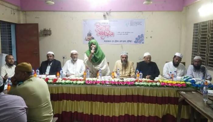 ​বুড়িচং প্রেস ক্লাবের ইফতার মাহফিল ও দোয়া অনুষ্ঠিত!