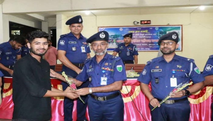 হবিগঞ্জে মাত্র ১২০ টাকা খরচ করে পুলিশে চাকরী পেলেন ২৯ তরুণ-তরুণী