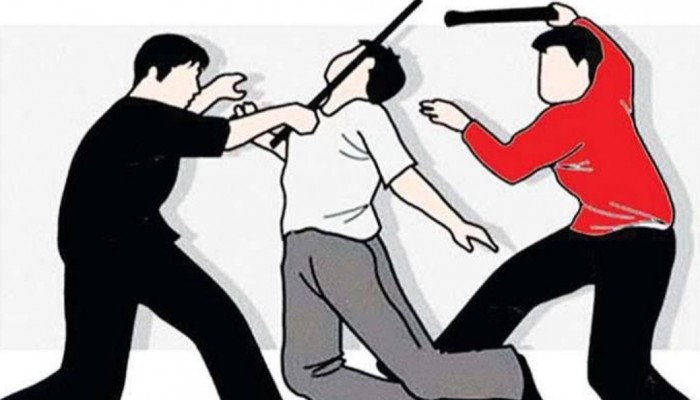 পাওনা টাকা নিয়ে মামা ভাগ্নে মারামারি