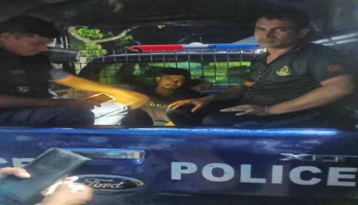 ঠাকুরগাঁওয়ে বিদ্যুতের ট্রান্সফরমার ও ট্রাকসহ একজন আটক।