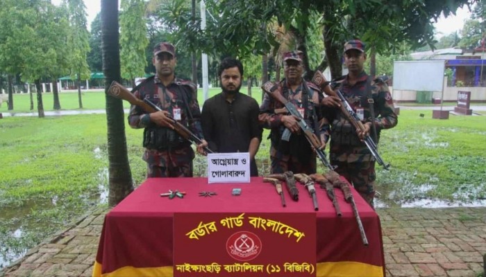 রামুর ডাকাত শাহীনের সহযোগী আবছার বিজিবির হাতে আটক