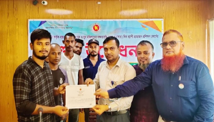 খানসামায় যুব দিবস উপলক্ষে র‍্যালী ও আলোচনা সভা