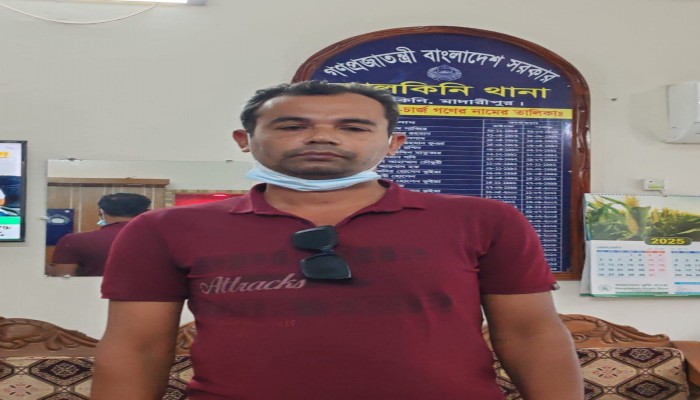 কালকিনিতে ছাত্রলীগের সহ-সভাপতি ইকবাল গ্রেফতার