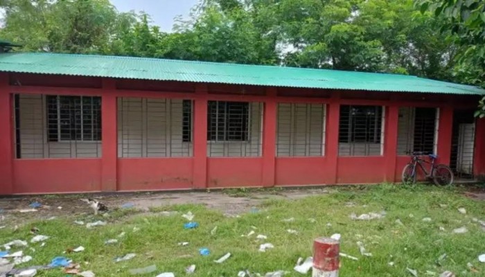 এক বছর ধরে পুলিশ শুন্য বরিশাল বিশ্ববিদ্যালয়ের পুলিশ ক্যাম্প