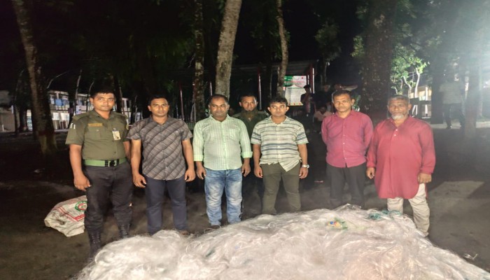 হিজলায় ৪৫ হাজার মিটার অবৈধ কারেন্ট জাল জব্দ।