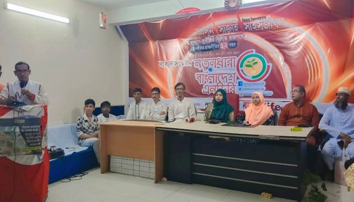 পুলিশ-সাংবাদিকও নিরাপদ নয় : মোমিন মেহেদী