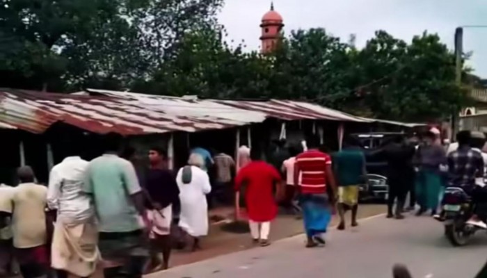 কেন্দুয়ায় শিশুদের তুচ্ছ ঝগড়ায় দুপক্ষের  সংঘর্ষ, আহত ডজনখানেক