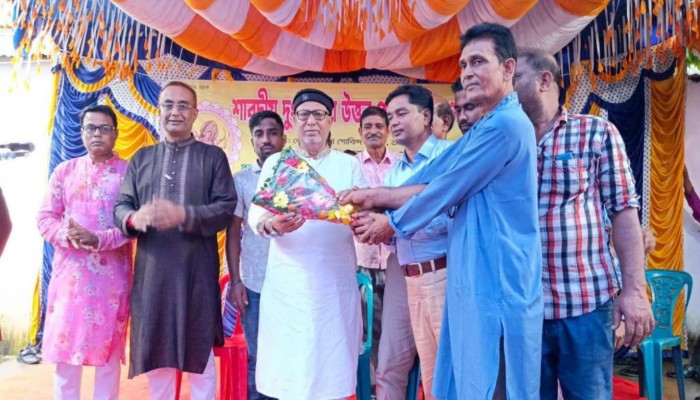 তাড়াশে শারদীয় পূজা পুনর্মিলনী উৎসব অনুষ্ঠিত।