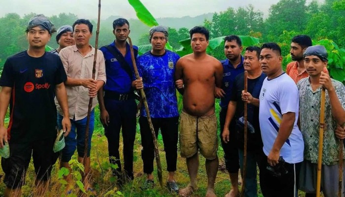 নাইক্ষ‍্যংছড়িতে ছিনতাইয়ের শিকার শিক্ষিকা জেসমিন,মার্মা সম্প্রদায়ের যুবক আটক