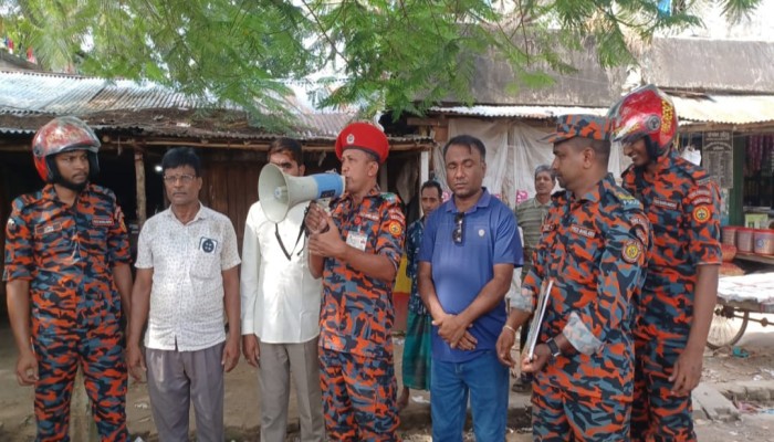 রাজস্থলীতে ফায়ার সার্ভিস অফিসের উদ্যোগে জনসচেতনতামূলক মহড়া