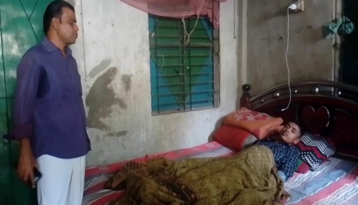 ‎ক্যানসারে আক্তান্ত মোত্তাকিন বাঁচতে চেয়ে সাহায্যের আবেদন।