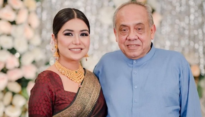 আমার স্বামী সচিব ছিলেন না; ছিলেন সিরামিক কোম্পানীর এমডি : তনি