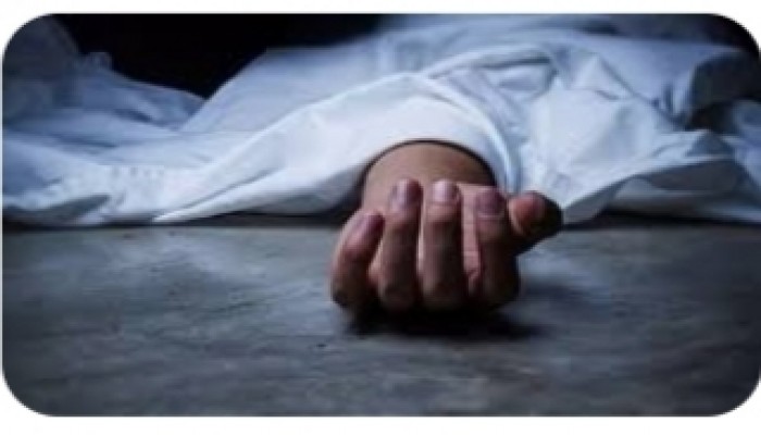 ট্রাক চাপায় মোটরসাইকেল আরহি নিহত