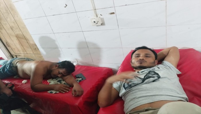 কোথায় গুলি করব–পায়ে, বুকে না মাথায়’