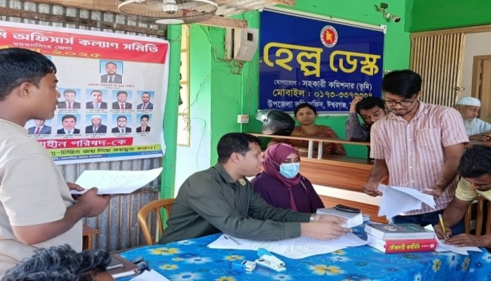 দালাল দৌরাত্ম্য ঠেকাতে ঈশ্বরগঞ্জ উপজেলা স্বাস্থ্য কমপ্লেক্সে ভ্রাম্যমান আদালত পরিচালনা, ৩ জনের অর্থদণ্ড