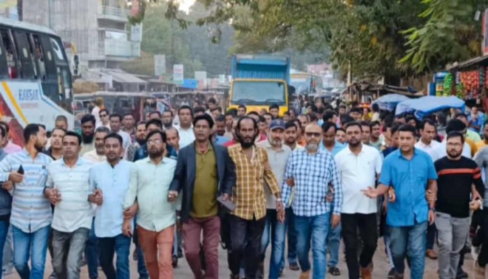 বিচার দাবি ও অবৈধ লকডাউনের বিরুদ্ধে  বিএনপির বিক্ষোভ