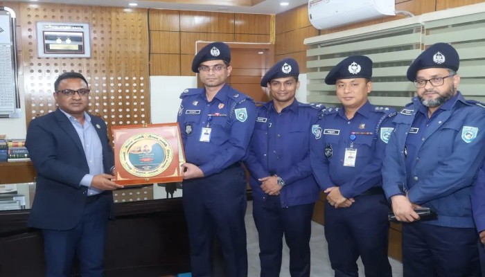 পঞ্চগড় জেলার নতুন পুলিশ সুপার হিসেবে যোগ দিলেন জনাব মোঃ রবিউল ইসলাম