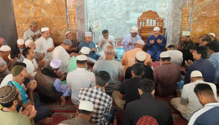 বেগম খালেদা জিয়ার সুস্থতা কামনায় দিনকাল সিলেট অফিসের দোয়া মাহফিল