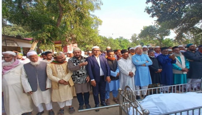 এডভোকেট জামাল উদ্দিন ভূইয়ার দাফন সম্পন্ন