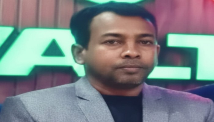 বানারীপাড়ায় ওসমান হাদীকে অবমাননা: আওয়ামী নেতার বক্তব্যে উত্তাল এলাকা