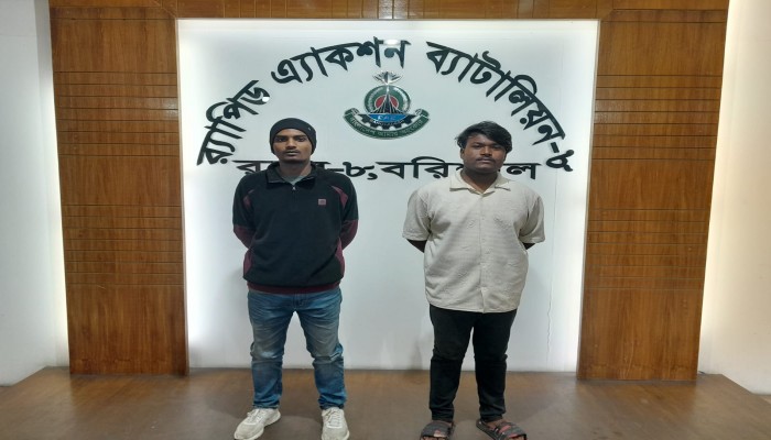 পটুয়াখালীতে কলেজছাত্র সিয়াম হত্যা: ১২ ঘণ্টার মধ্যে র‌্যাবের হাতে প্রধান দুই আসামি গ্রেপ্তার