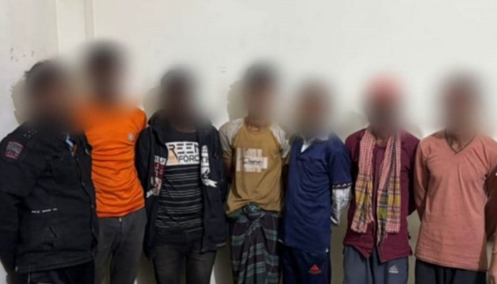 কানিশাইল থেকে একসাথে সাত জনকে গ্রেপ্তার করল গোয়েন্দা পুলিশ