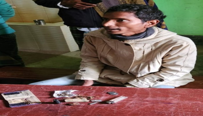 কুড়িগ্রামের উলিপুরে প্রশাসনের সাড়া না পাওয়ায় জনতার হাতে মাদকসহ আটক যুবককে ছেড়ে দেয়ার অভিযোগ
