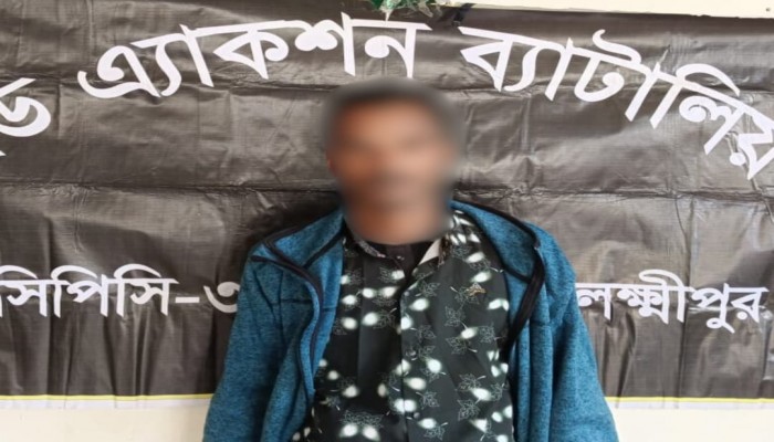 রাজবাড়ীর গোয়ালন্দ ঘাটে সংঘটিত ধর্ষণ মামলার আসামী মো: সাদ্দাম প্রমানিক (৩৩)'কে গ্রেফতার করেছে র‌্যাব।*