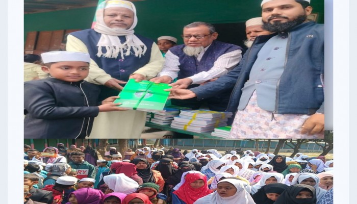 পাবনার ফরিদপুর ডেমরা কাদেরিয়া তায়ৌবিয়া দাখিল মাদ্রাসায় বই বিতরন