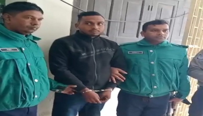 রাজশাহীতে প্রেমিকার সঙ্গে দেখা করতে এসে ভুয়া সিআইডি কর্মকর্তা গ্রেফতার