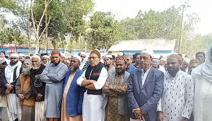 ব্রাহ্মণপাড়ায় বিএনপি নেতা গাজী ইস্রাফিলের মায়ের দাফন সম্পন্ন