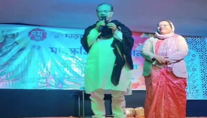 ভোটের লড়াইয়ের মাঝেই সুরের মঞ্চে বিএনপি প্রার্থী মিলন, ভাইরাল ভিডিও