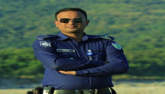 সিলেটের গোলাপগঞ্জে এক বছরে ৭০টি মোবাইল উদ্ধার এএসআই বেলালের