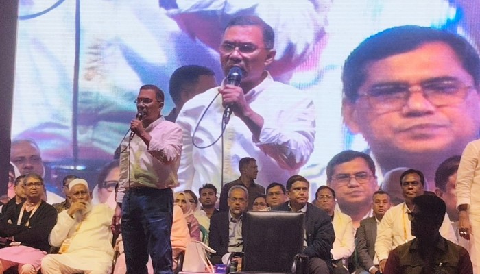 তারেক রহমানের টাঙ্গাইল আগমন ঘিরে সভাস্থলে কঠোর নিরাপত্তা ও উৎসবমুখর পরিবেশ