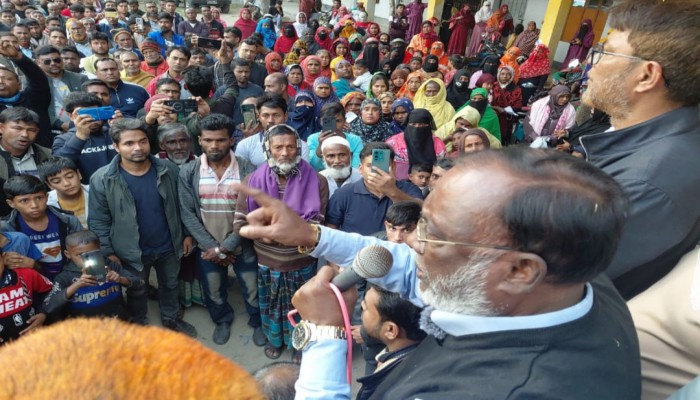 ঢাকুরিয়া ইউনিয়নে স্বতন্ত্র প্রার্থী শহীদ ইকবালের গণসংযোগ ও পথসভা