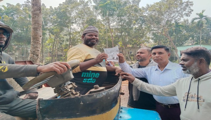 মুলাদী পৌরসভার ৭নং ওয়ার্ডে ধানের শীষের পক্ষে ভোট প্রার্থনা করেন কেন্দ্রীয় যুবদল কর্তৃক দায়ীত্ব প্রাপ্ত মাহমুদ খান
