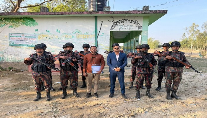 ​এয়োদশ সংসদ নির্বাচন: বাহুবলের ভোটকেন্দ্রগুলোতে প্রশাসনের কড়া নজর, নেতৃত্বে সহকারী কমিশনার (ভূমি)