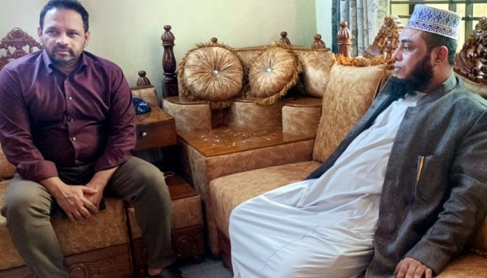 বিশিষ্ট শিক্ষানুরাগী, সমাজসেবক যুক্তরাজ্য প্রবাসী ফখরুল আম্বিয়ার সাথে হাফিজ মাছুম  আহমদ দুধরচকীর সৌজন্য সাক্ষাৎ