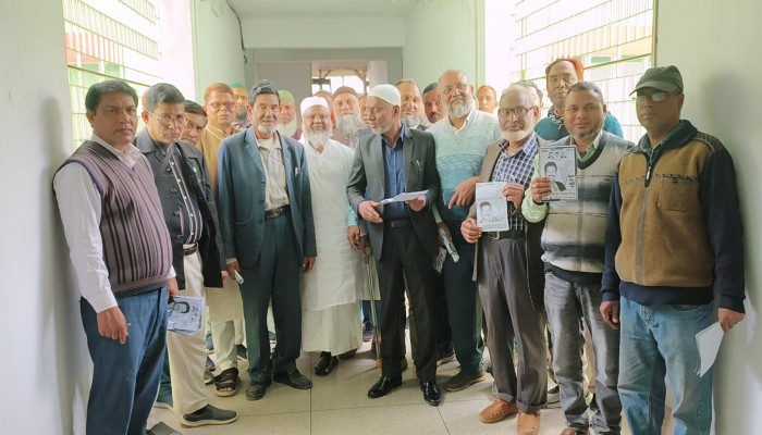 রাজশাহী-২: রেশম উন্নয়ন বোর্ডে শ্রমিকদের নিয়ে মিজানুর রহমান মিনুর ব্যাপক গণসংযোগ