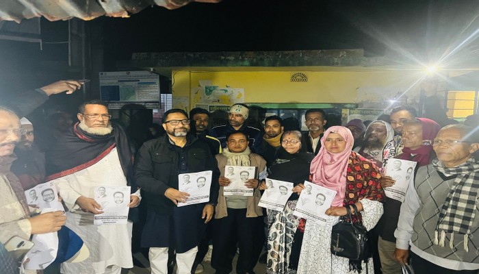 কাউখালীতে আওয়ামী লীগ সমর্থিত ইউপি চেয়ারম্যান ও মেম্বারদের  ধানের শীষের পক্ষে ভোট চেয়ে লিফটের বিতরণ