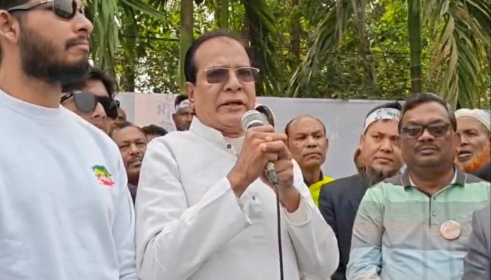 লালমনিরহাটে ধানের শীষের প্রার্থীর সমর্থনে অর্ধশত ব্যানারে ৩০ হাজারের বেশি মানুষের ভোটারযাত্রা