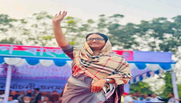 সর্বকনিষ্ঠ নারী প্রতিমন্ত্রী হিসেবে শপথ নিলেন ফারজানা শারমিন পুতুল