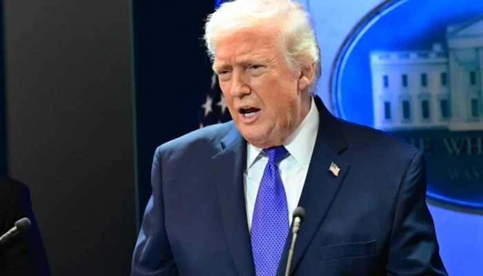 শুল্ক আরোপে বিকল্প ক্ষমতা প্রয়োগের ঘোষণা ট্রাম্পের