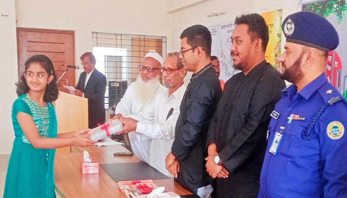 কাউখালীতে শহীদ দিবস ও আন্তর্জাতিক মাতৃভাষা দিবস উপলক্ষে আলোচনা সভা ও পুরস্কার বিতরণী অনুষ্ঠান অনুষ্ঠিত