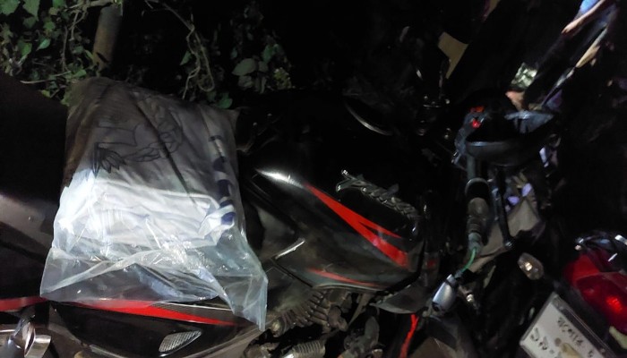 চৌগাছা-যশোর সড়কে মোটরসাইকেলের  মুখোমুখি সংঘর্ষে সেনাসদস্যের মৃত্যু, আহত ৩