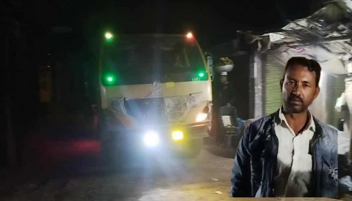 শব্দ ও বায়ুদূষনে বিনিদ্র রাত কাটছে শত শত পরিবারের   ময়নামতিতে বেপরোয়া মাটিখেকো রুবেল