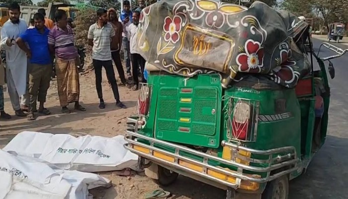 কুষ্টিয়ায় গ্যাস সিলিন্ডারবাহী ট্রাকের সঙ্গে  সিএনজিচালিত অটোরিক্সার সংঘর্ষ, নিহত-০৫