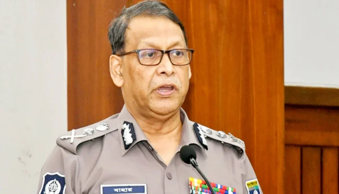 কার্যক্রম নিষিদ্ধ রাজনৈতিক দলের তৎপরতা চলতে দেওয়া যাবে না